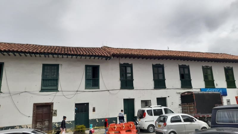 Polémica en Paipa por iniciativa para demoler las casas históricas del parque principal