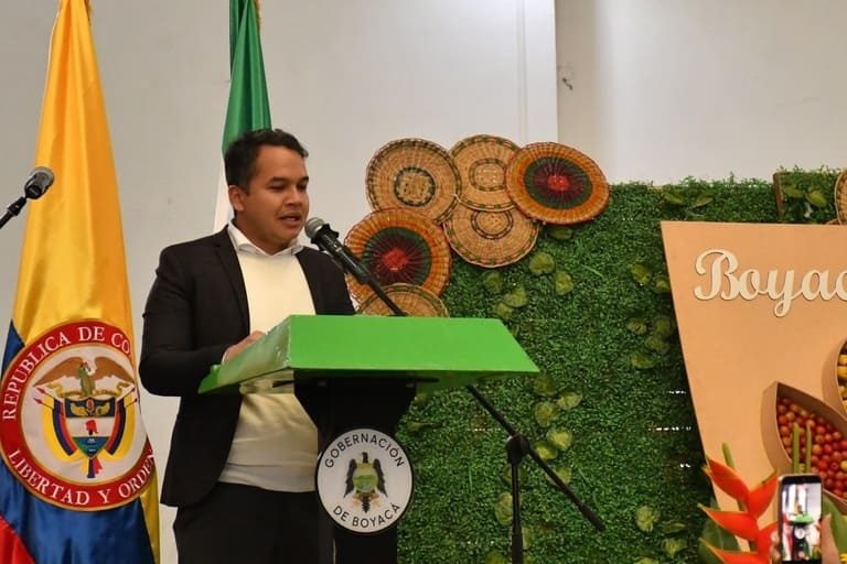 Carlos Hernández continúa como alcalde encargado de Tunja