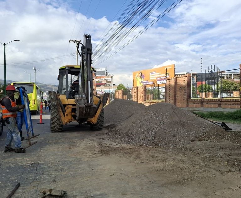 Alcaldía de Tunja lanza plan de reparcheo continuo 24/7 con inversión superior a $1.527 millones de pesos